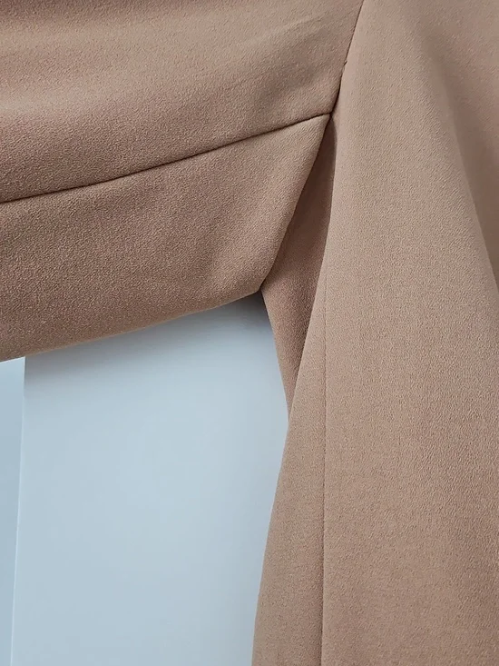 Cozy Casual Tan Roll-Tab Blazer Small (4-6) - Picture 7 of 9